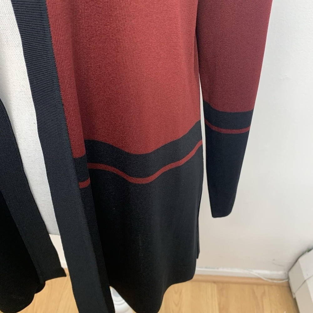 Exclusively Misook Colorblock Cardigan Burgundy Black Open Front Medium Knit - Picture 4 of 9
